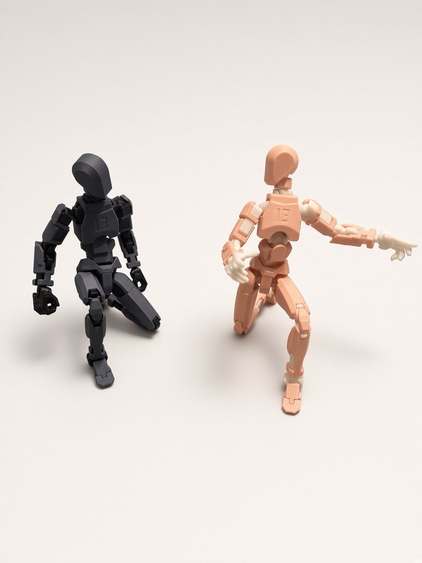 Pose Figures, Fully articulated 13-joint mannequins